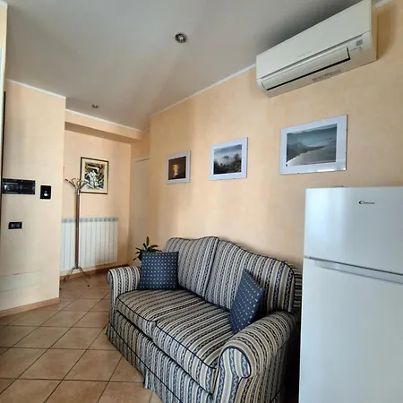 I Quattro Ulivi - Iseo Apartment *